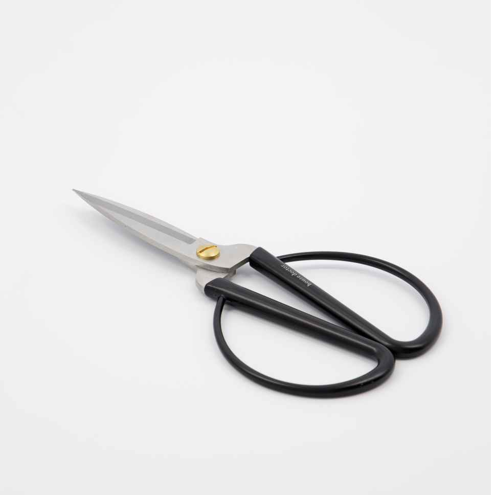 Japanese style scissors