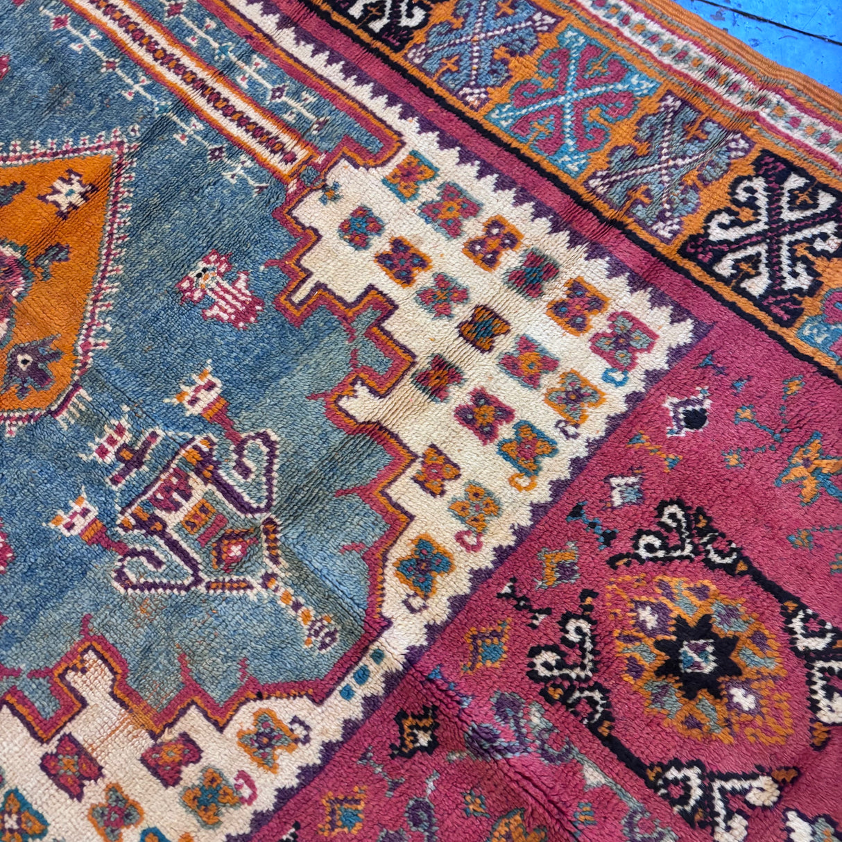 Large vintage Moroccan rug