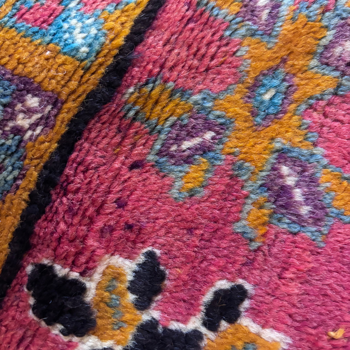 Large vintage Moroccan rug