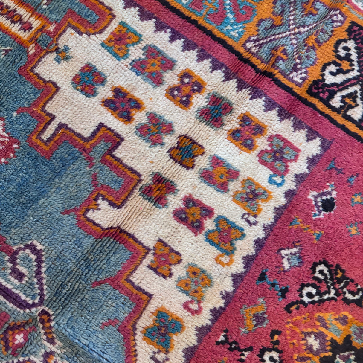 Large vintage Moroccan rug
