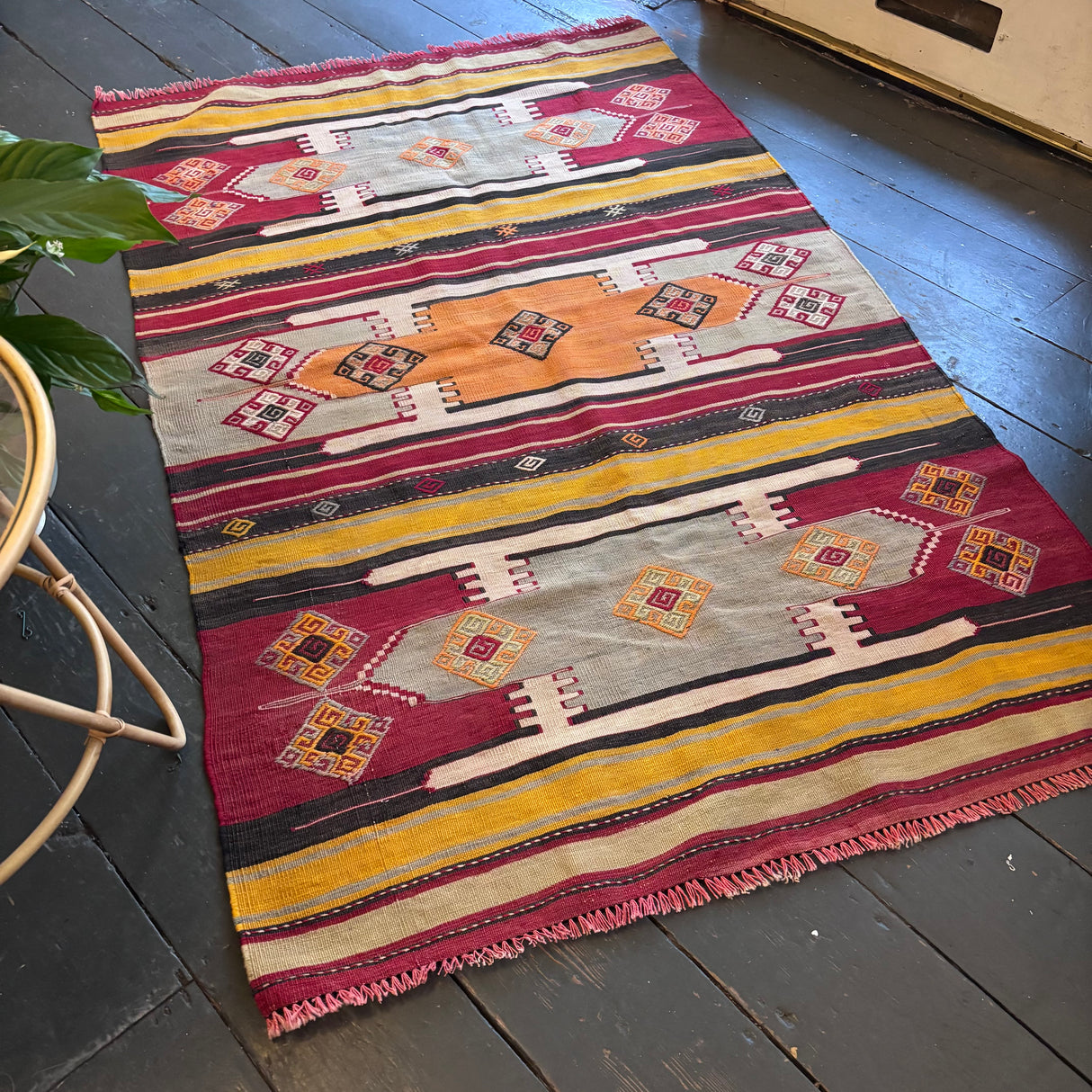 Medallion design Turkish kilim