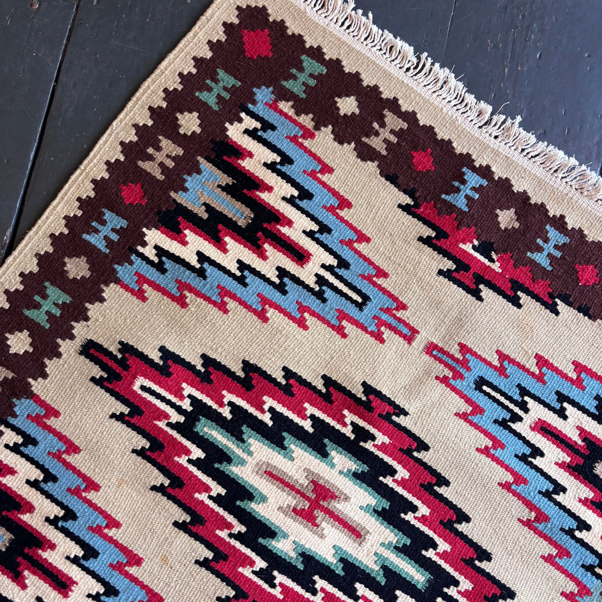 Bright geometric kilim