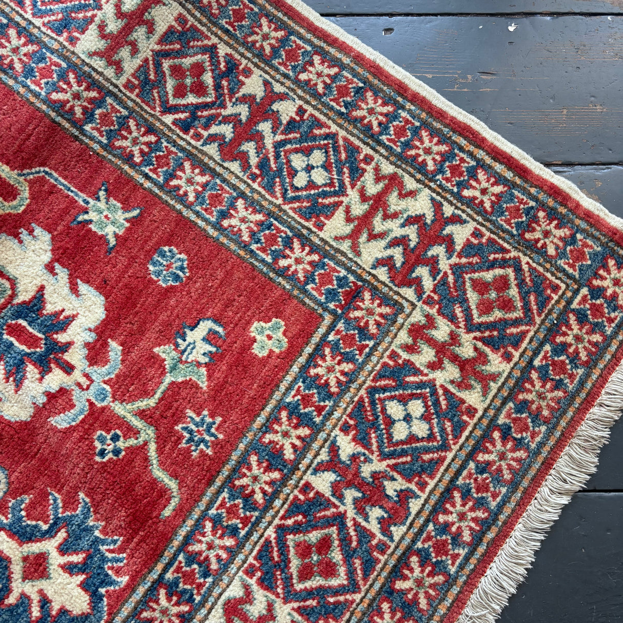 Hand knotted Kazak rug