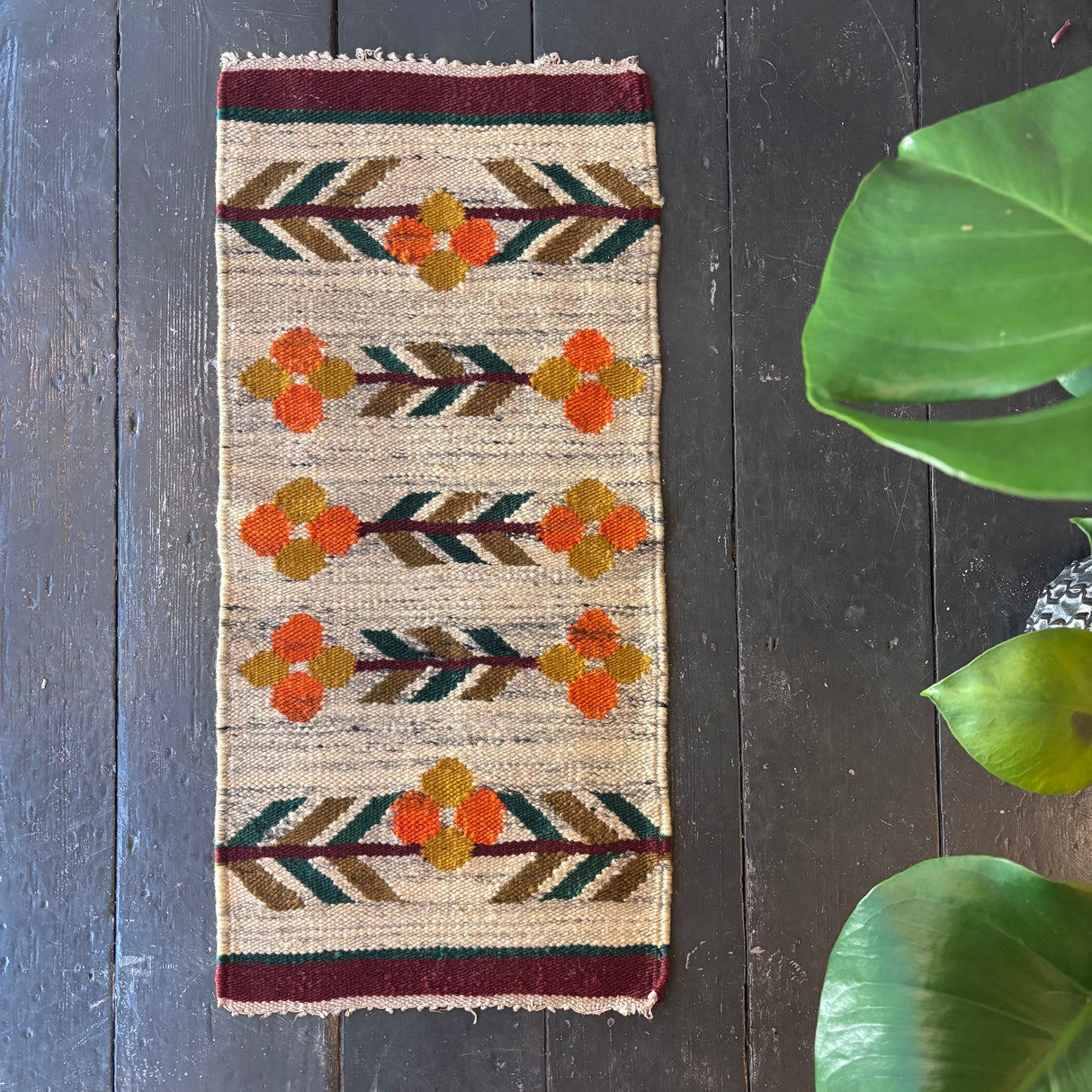 Mini rug/wallhanging (autumn flower)