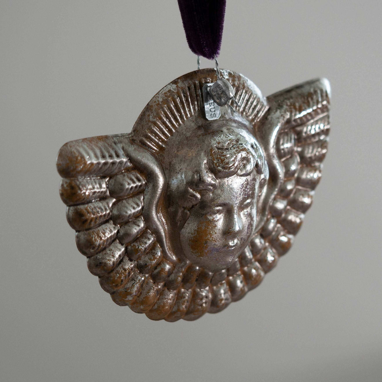 Silvered angel head & wings ornament