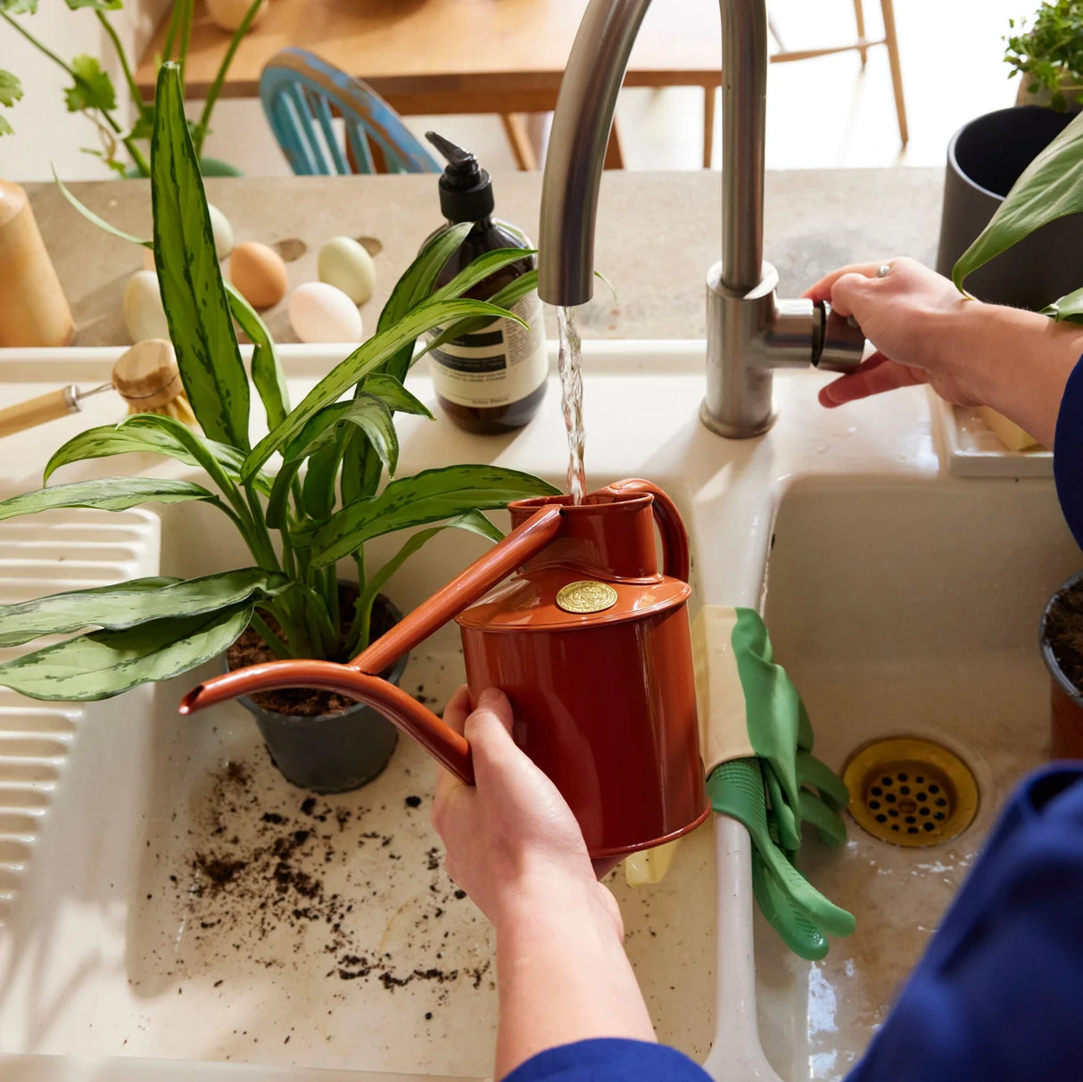 Fazeley Flow watering can (Terracotta)