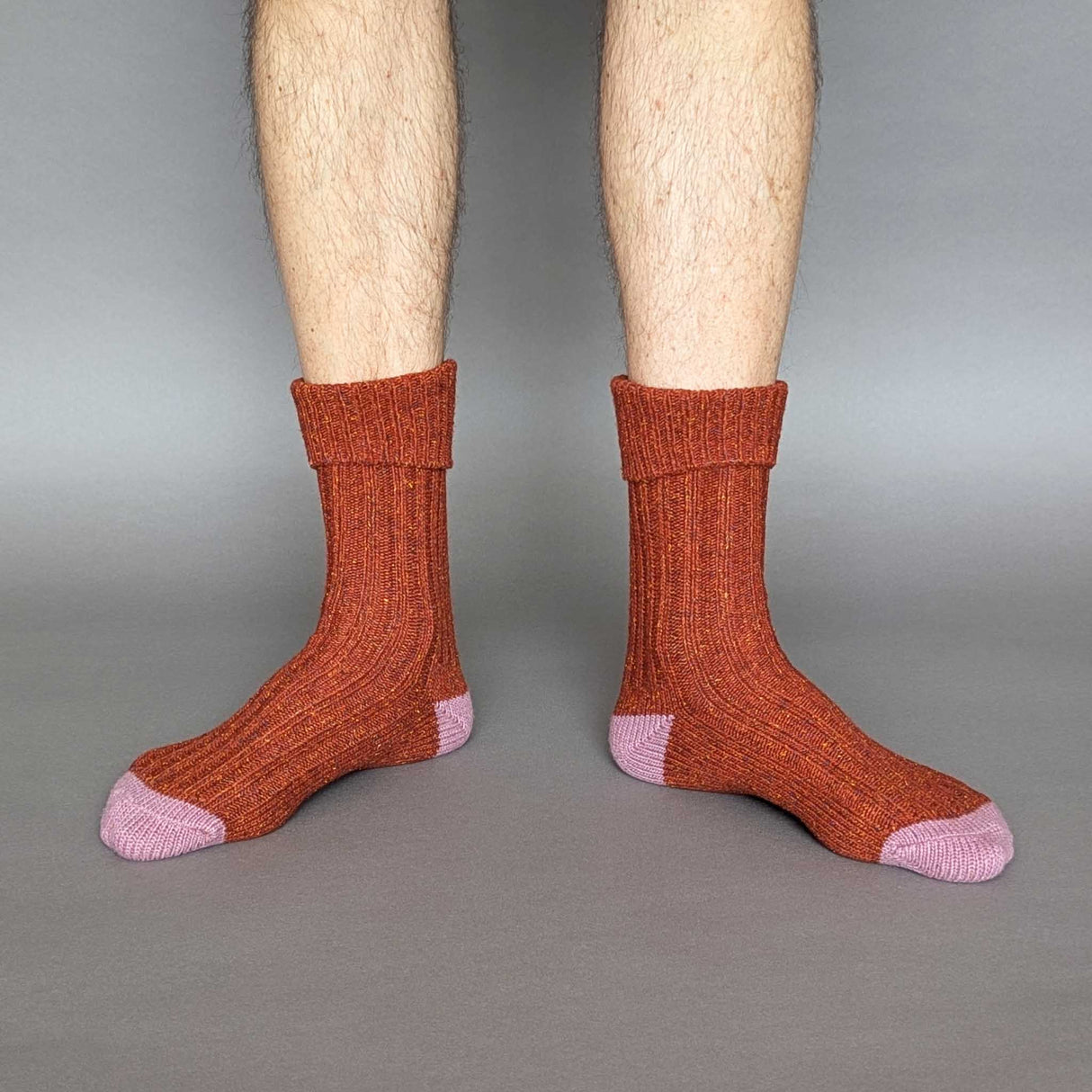 Recycled lambswool & silk blend socks (rust)