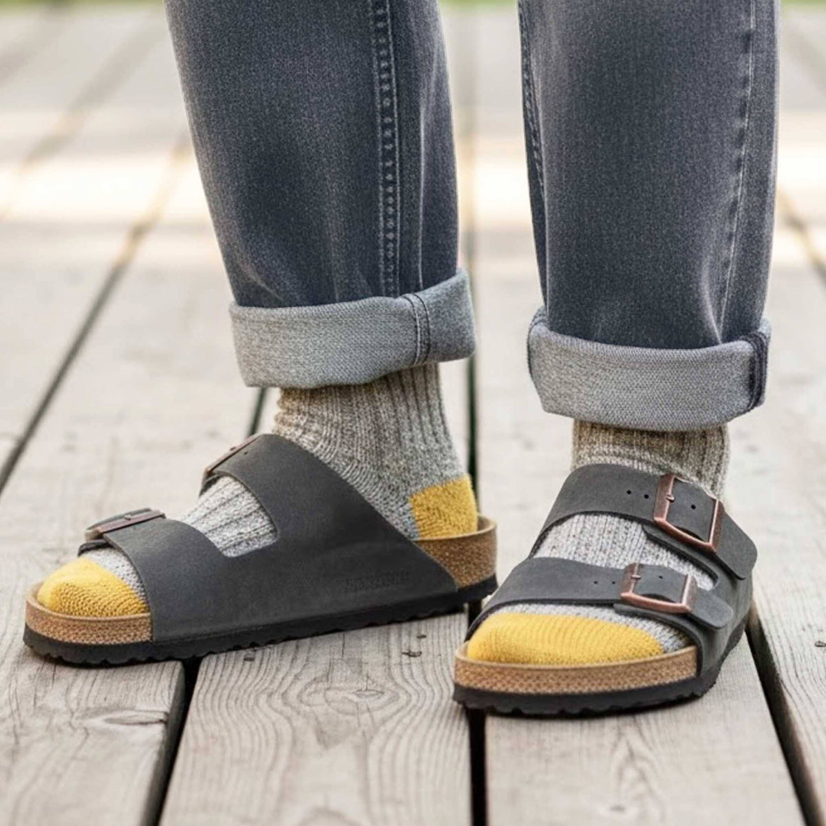 Recycled lambswool & silk blend socks (Grey)