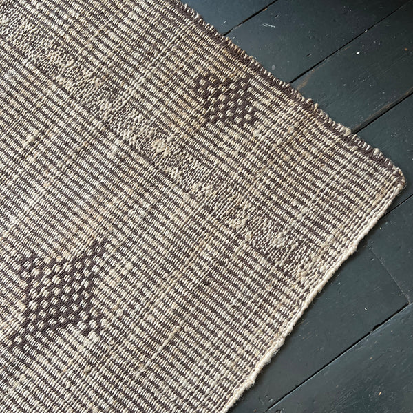 Rustic jute rug