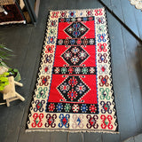 Vintage kilim rug