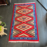 Vintage kilim rug