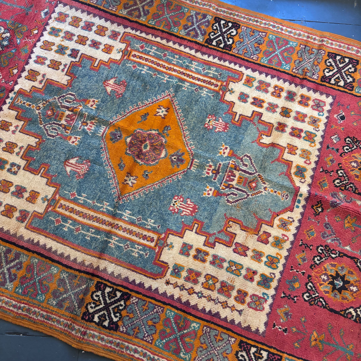Large vintage Moroccan rug