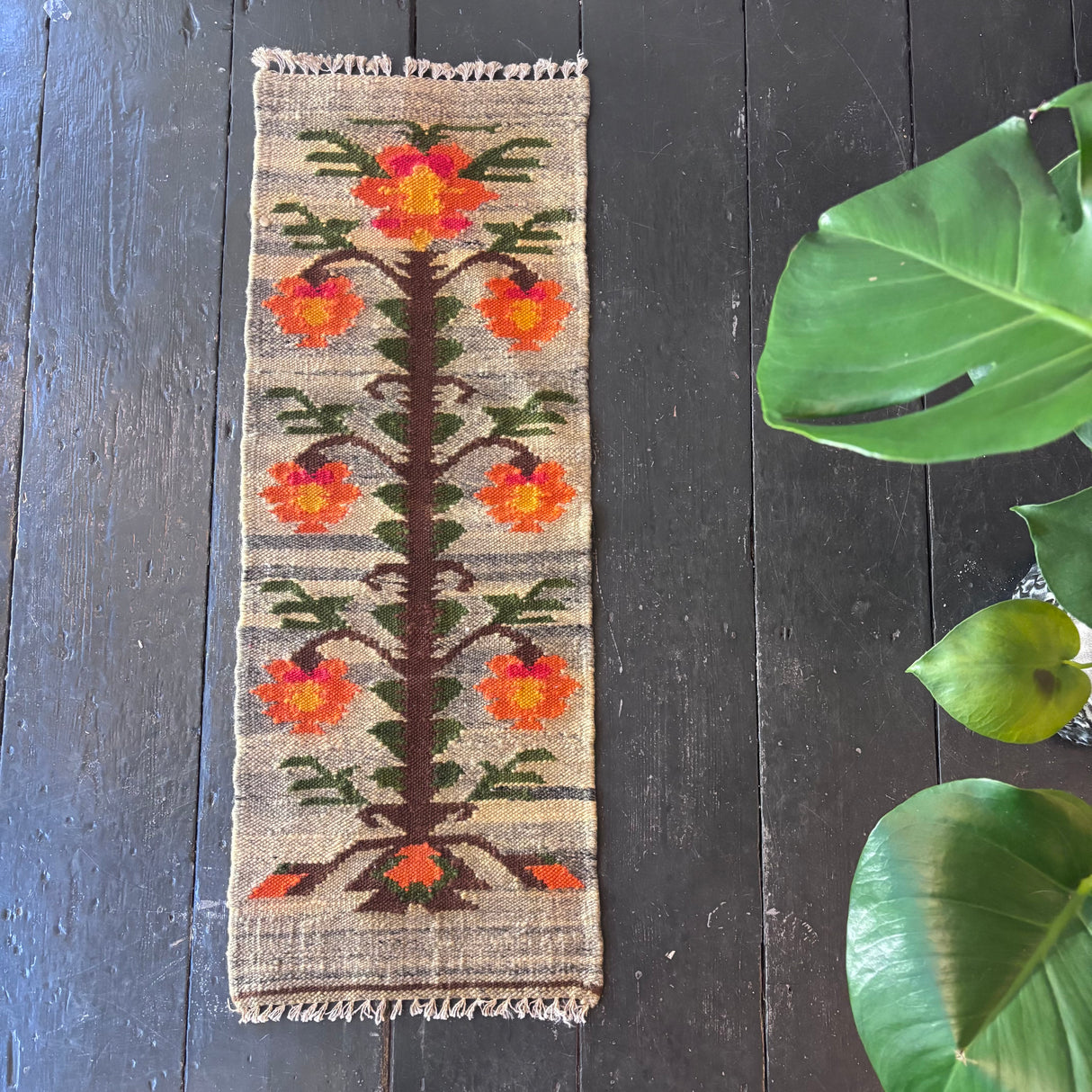 Mini rug/wallhanging (tree)