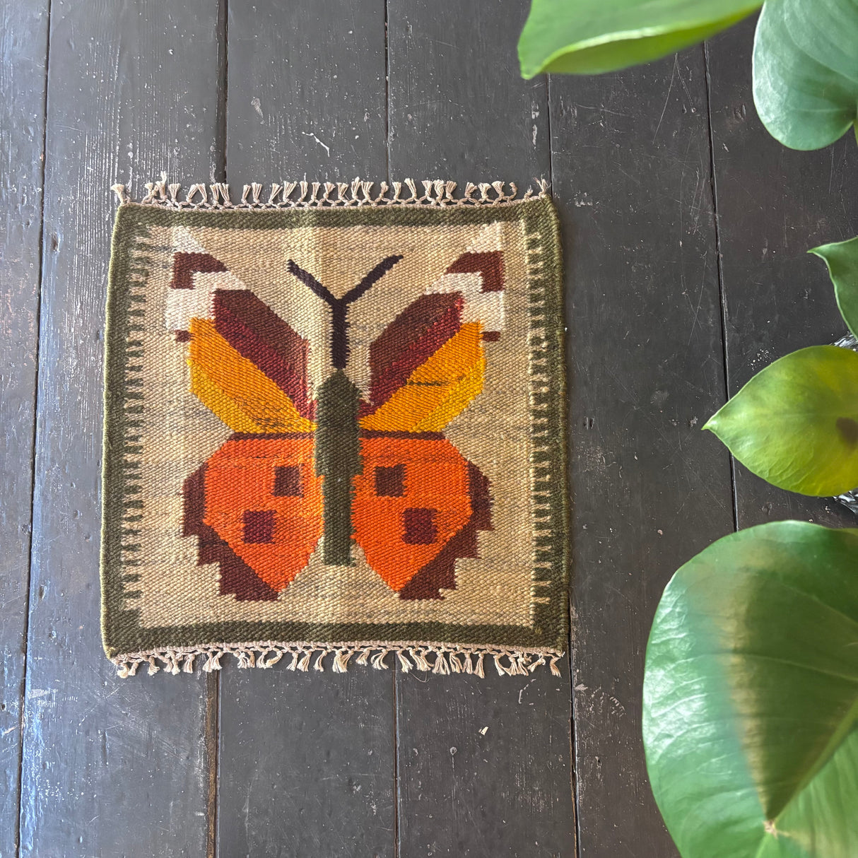 Mini rug/wallhanging (butterfly)