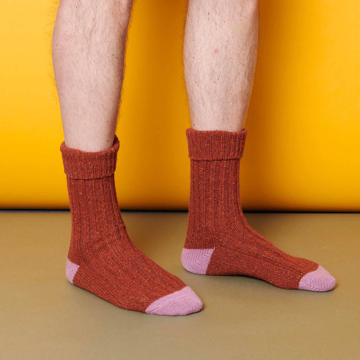 Recycled lambswool & silk blend socks (rust)