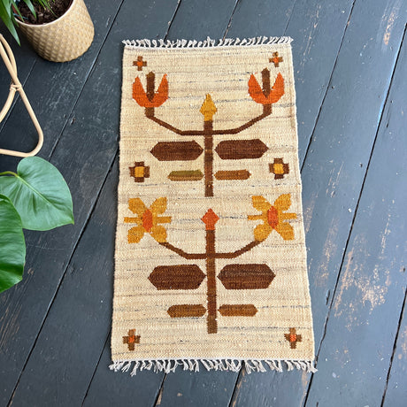 Small Scandi style flat weave