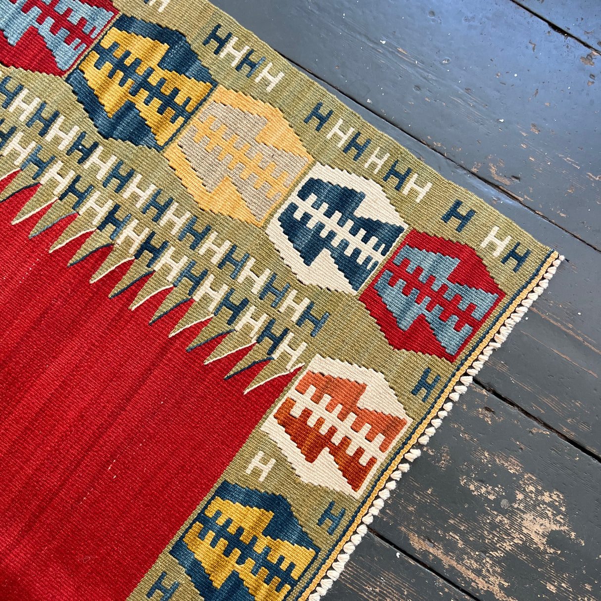 Vintage red kilim